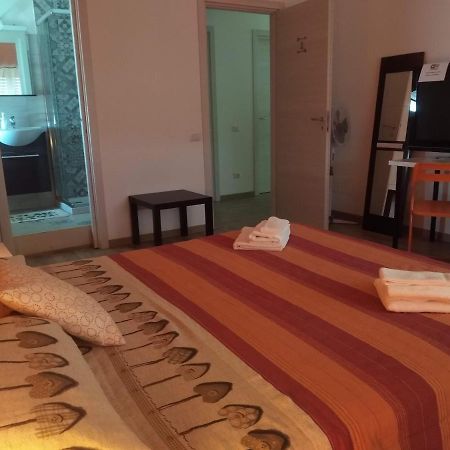 Orlando Bed & Breakfast มาเตรา ภายนอก รูปภาพ